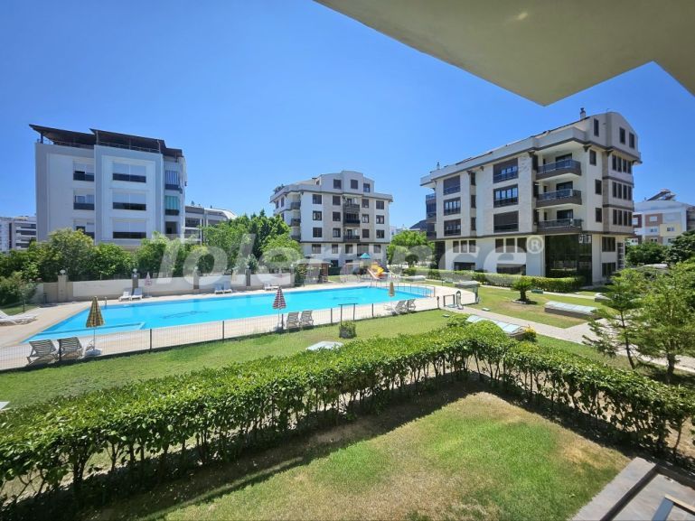 Apartment in Konyaaltı, Antalya with pool - buy realty in Turkey - 132229