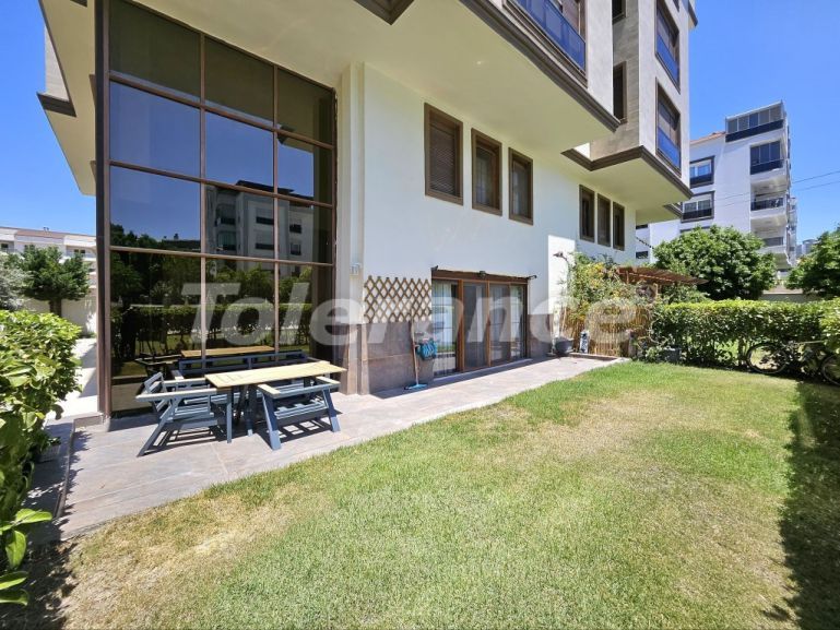 Apartment in Konyaaltı, Antalya with pool - buy realty in Turkey - 132235