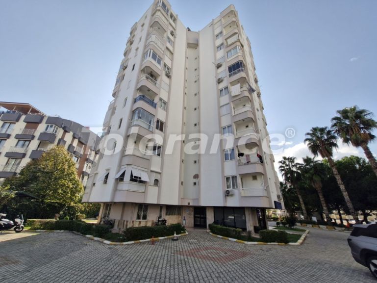 Apartment in Konyaaltı, Antalya - buy realty in Turkey - 132747