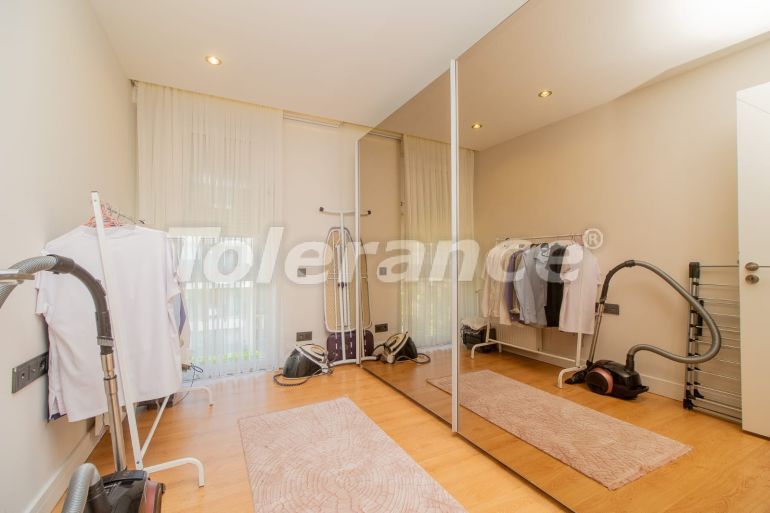 Apartment in Konyaaltı, Antalya with pool - buy realty in Turkey - 135172