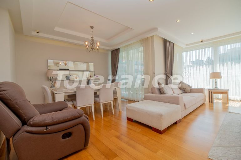 Apartment in Konyaaltı, Antalya with pool - buy realty in Turkey - 135177
