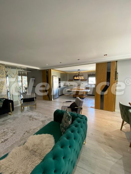 Appartement in Konyaaltı, Antalya zwembad - onroerend goed kopen in Turkije - 135350