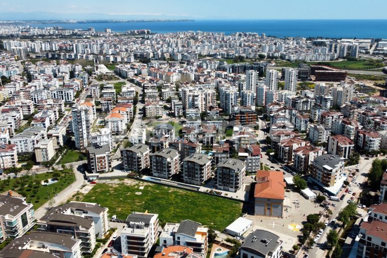 Apartment in Konyaaltı, Antalya with pool - buy realty in Turkey - 138981