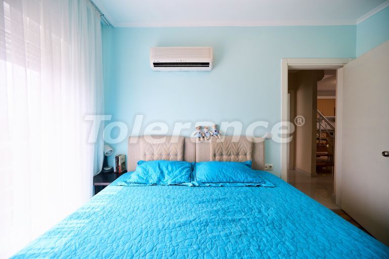 Apartment in Konyaaltı, Antalya with pool - buy realty in Turkey - 143457