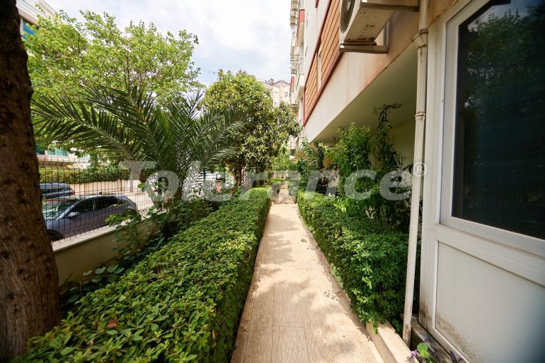 Apartment in Konyaaltı, Antalya with pool - buy realty in Turkey - 143476