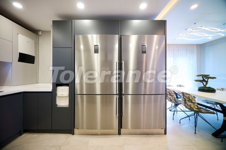 Apartment in Konyaaltı, Antalya with pool - buy realty in Turkey - 145498
