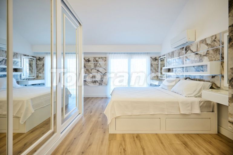 Apartment in Konyaaltı, Antalya with pool - buy realty in Turkey - 145507