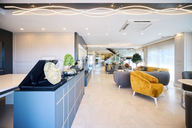 Apartment in Konyaaltı, Antalya with pool - buy realty in Turkey - 145534