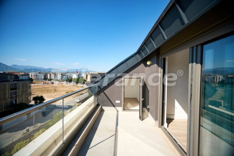 Apartment in Konyaaltı, Antalya with pool - buy realty in Turkey - 145564