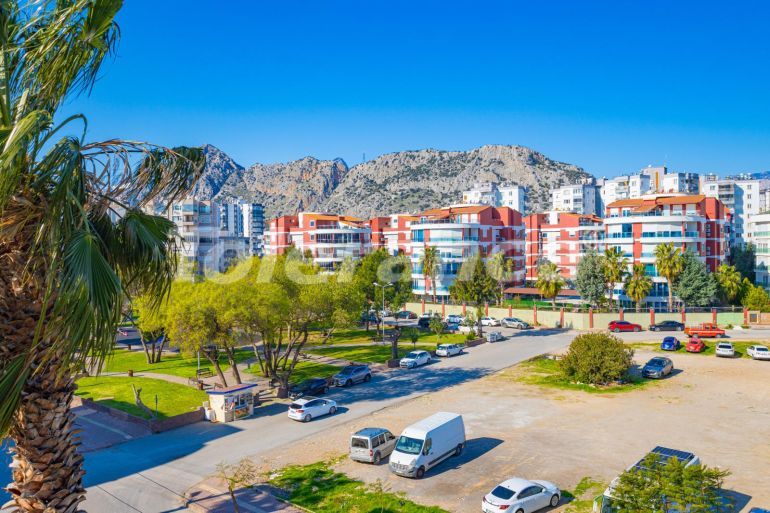 Apartment in Konyaaltı, Antalya - buy realty in Turkey - 145991