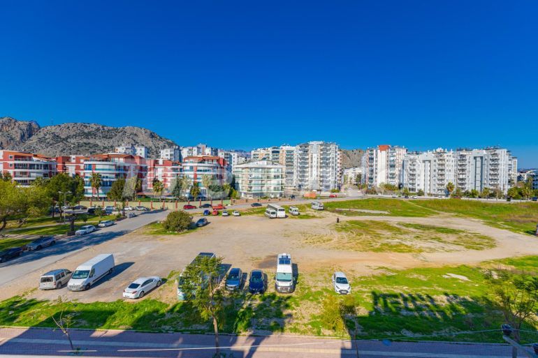 Apartment in Konyaaltı, Antalya - buy realty in Turkey - 145993