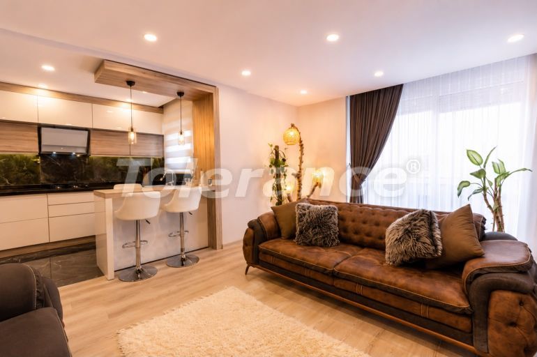Apartment in Konyaaltı, Antalya with pool - buy realty in Turkey - 146077