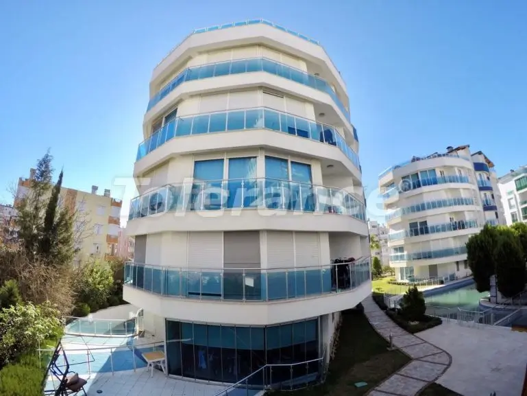 Apartment in Konyaalti, Antalya pool - buy realty in Turkey - 20551
