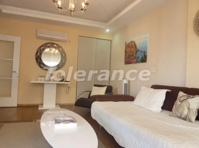 Apartment in Konyaalti, Antalya pool - buy realty in Turkey - 21048