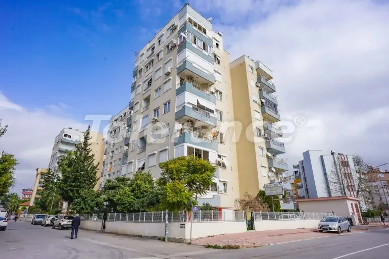 Apartment in Konyaalti, Antalya - buy realty in Turkey - 33304