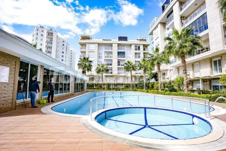 Apartment in Konyaalti, Antalya pool - buy realty in Turkey - 35263
