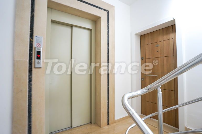 Apartment in Konyaalti, Antalya pool - buy realty in Turkey - 41249