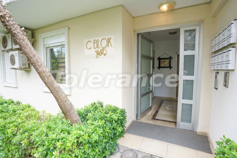 Apartment in Konyaalti, Antalya pool - buy realty in Turkey - 41250