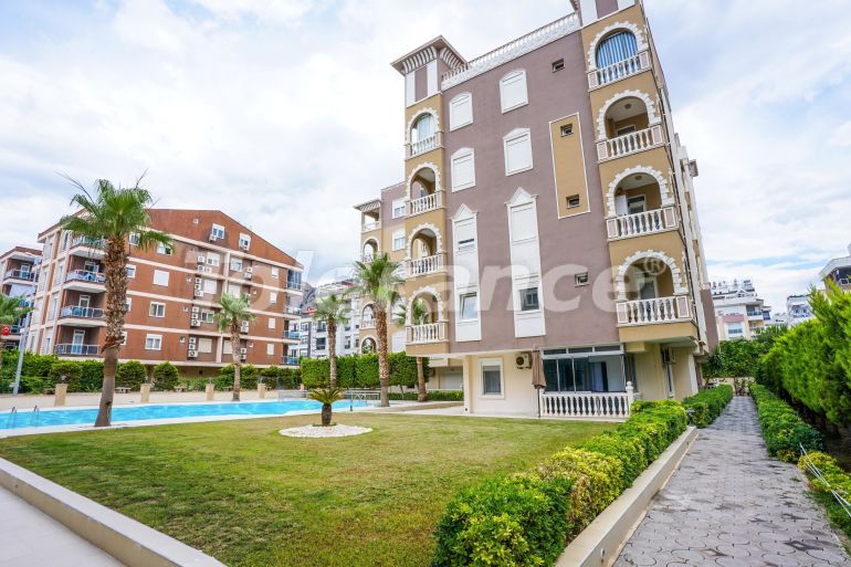 Apartment in Konyaalti, Antalya pool - buy realty in Turkey - 41251