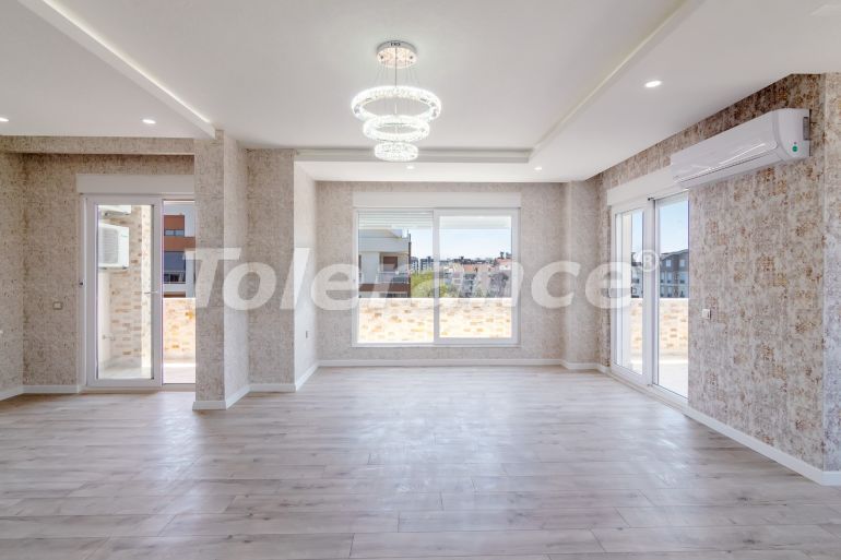 Apartment in Konyaalti, Antalya - buy realty in Turkey - 42156