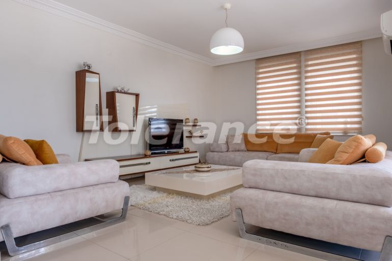 Apartment in Konyaalti, Antalya pool - buy realty in Turkey - 42581
