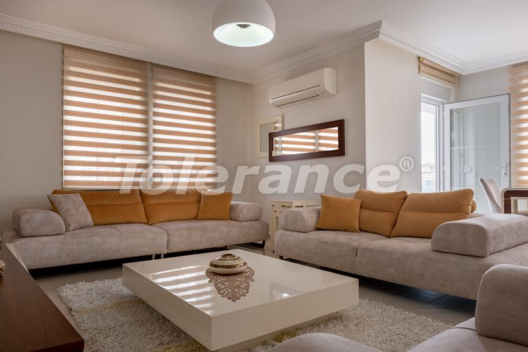 Apartment in Konyaalti, Antalya pool - buy realty in Turkey - 42582