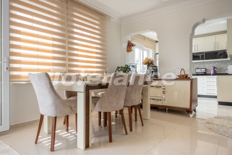 Apartment in Konyaalti, Antalya pool - buy realty in Turkey - 42583