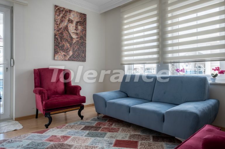 Apartment in Konyaalti, Antalya pool - buy realty in Turkey - 42589