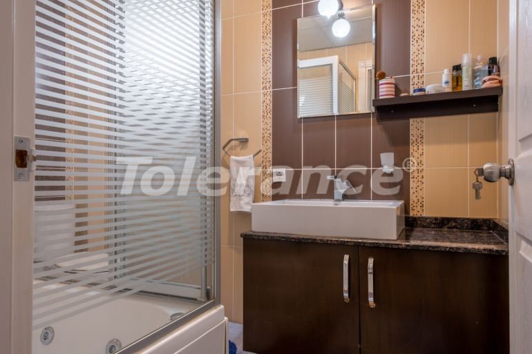 Apartment in Konyaalti, Antalya pool - buy realty in Turkey - 42590