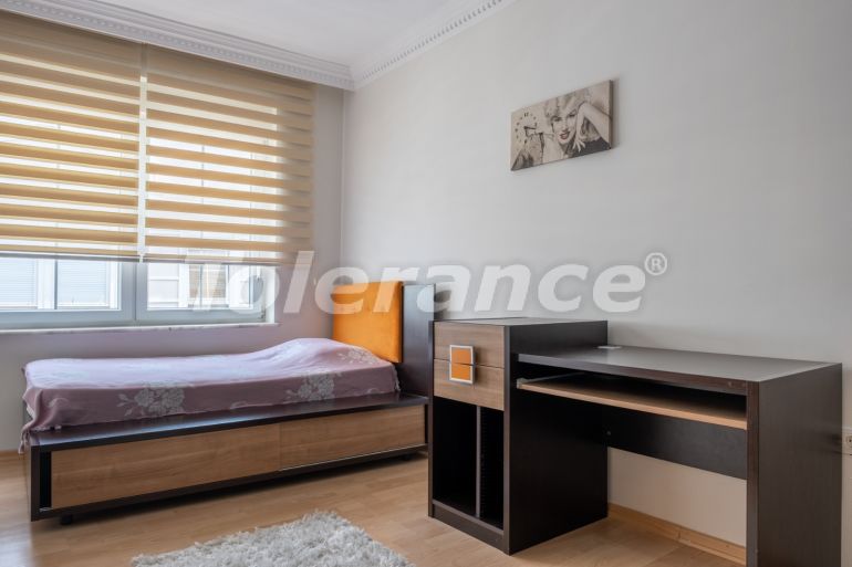 Apartment in Konyaalti, Antalya pool - buy realty in Turkey - 42592