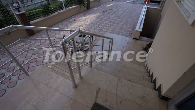 Apartment in Konyaalti, Antalya pool - buy realty in Turkey - 43999