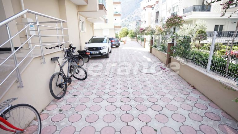 Apartment in Konyaalti, Antalya pool - buy realty in Turkey - 44002