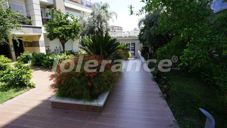 Apartment in Konyaalti, Antalya pool - buy realty in Turkey - 44409