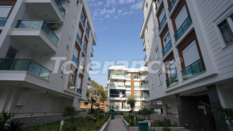 Apartment in Konyaalti, Antalya pool - buy realty in Turkey - 46640