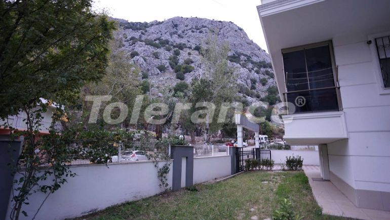 Apartment in Konyaalti, Antalya with pool - buy realty in Turkey - 47189