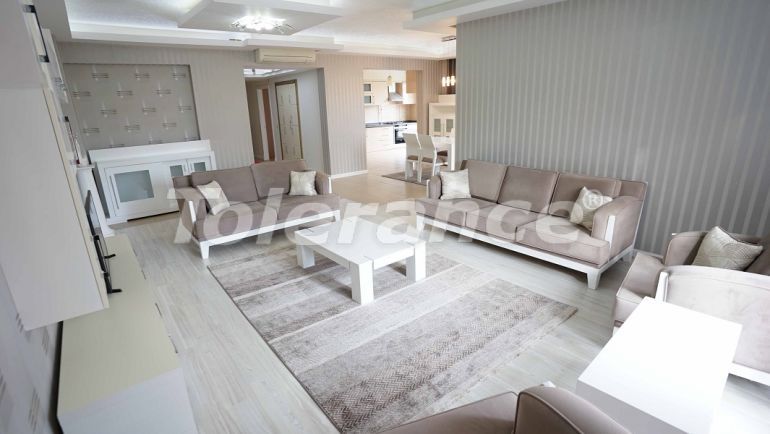 Apartment in Konyaalti, Antalya pool - buy realty in Turkey - 47225