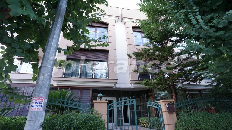 Apartment in Konyaalti, Antalya - buy realty in Turkey - 47517