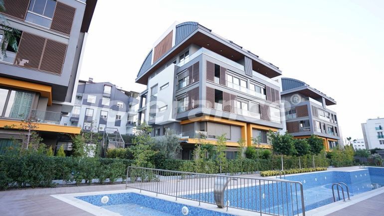 Apartment in Konyaaltı, Antalya with pool - buy realty in Turkey - 48868