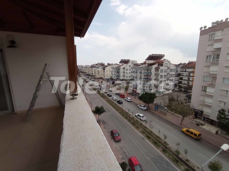 Apartment in Konyaalti, Antalya with pool - buy realty in Turkey - 52145