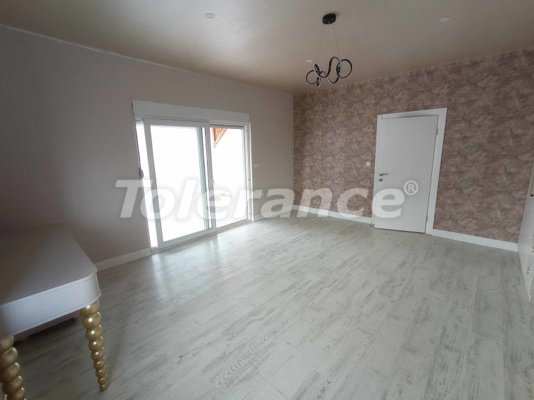 Apartment in Konyaalti, Antalya with pool - buy realty in Turkey - 52148