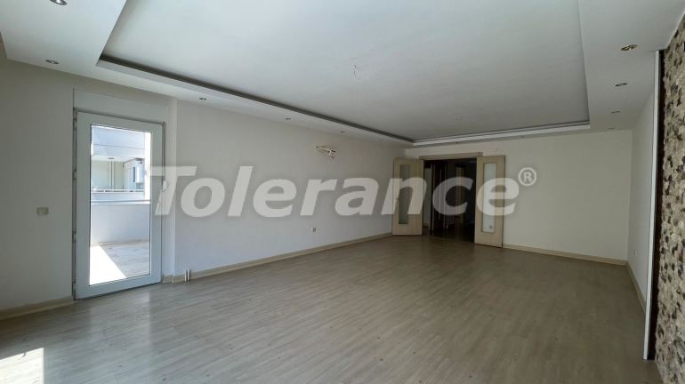 Apartment in Konyaalti, Antalya with pool - buy realty in Turkey - 53900