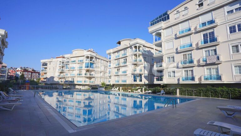 Apartment in Konyaalti, Antalya with pool - buy realty in Turkey - 61769