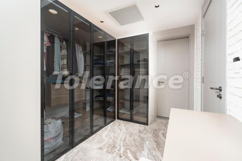 Apartment in Konyaaltı, Antalya with sea view with pool - buy realty in Turkey - 64147