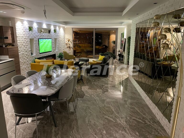 Apartment in Konyaaltı, Antalya with sea view with pool - buy realty in Turkey - 64148