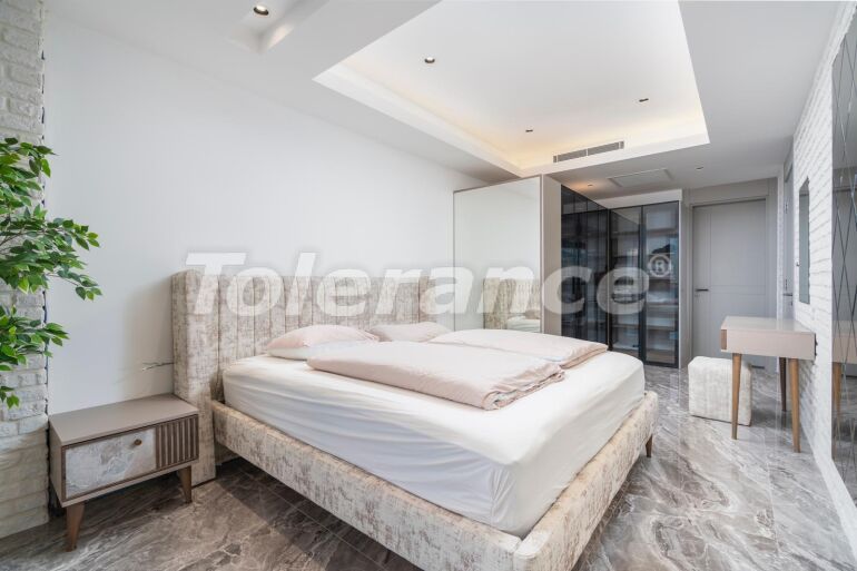 Apartment in Konyaaltı, Antalya with sea view with pool - buy realty in Turkey - 64149