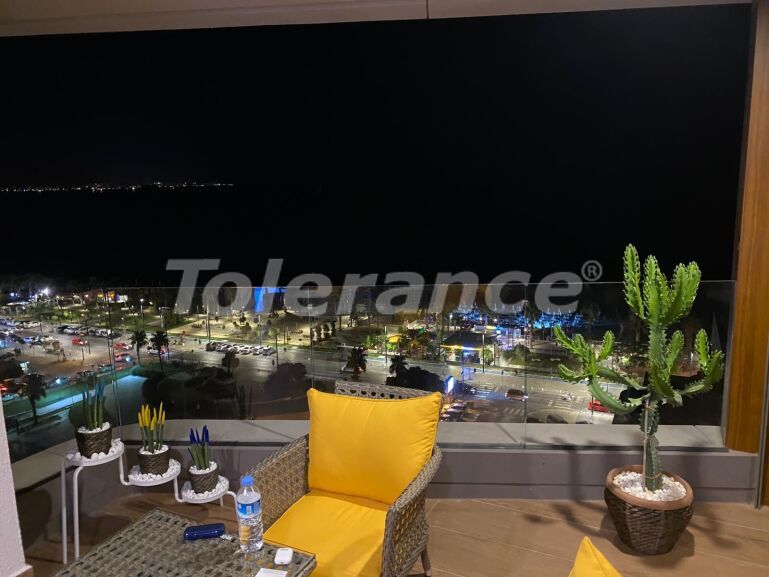 Apartment in Konyaaltı, Antalya with sea view with pool - buy realty in Turkey - 64151