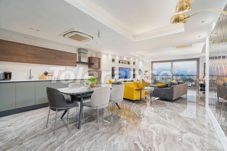 Apartment in Konyaaltı, Antalya with sea view with pool - buy realty in Turkey - 64153