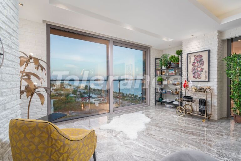 Apartment in Konyaaltı, Antalya with sea view with pool - buy realty in Turkey - 64161