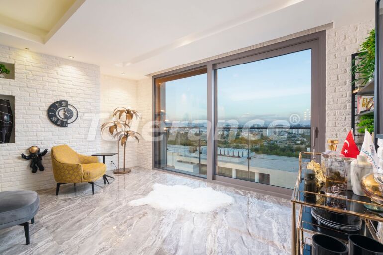 Apartment in Konyaaltı, Antalya with sea view with pool - buy realty in Turkey - 64187