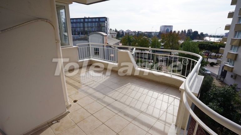 Apartment in Konyaalti, Antalya - buy realty in Turkey - 67235